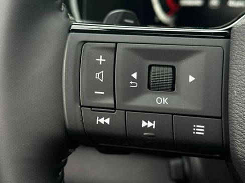 New 2026 Nissan Pathfinder Platinum FWD image 30