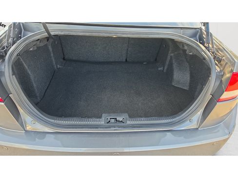 Used 2012 Lincoln MKZ FWD image 21