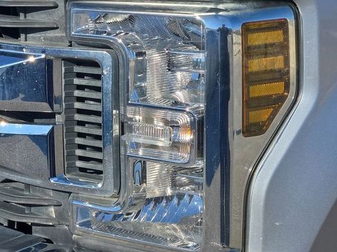 Used 2019 Ford F250 XLT w/ XLT Value Package image 7