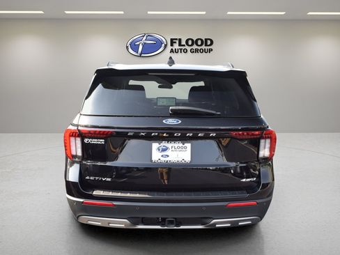 Used 2026 Ford Explorer Active w/ Active Comfort Package AWD/4WD image 5