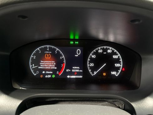 Used 2025 Honda HR-V LX image 20