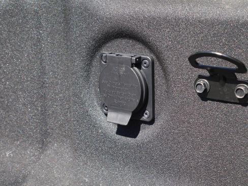 Certified 2023 Nissan Frontier PRO-4X w/ Pro Convenience Package image 23