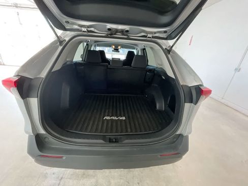 Used 2019 Toyota RAV4 LE w/ All Weather Liner Package AWD/4WD image 23