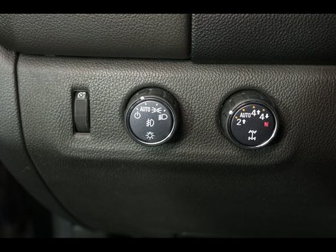 Used 2022 GMC Canyon AT4 image 11