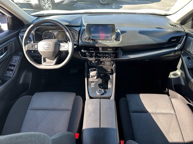 Certified 2025 Nissan Rogue SV AWD/4WD image 29