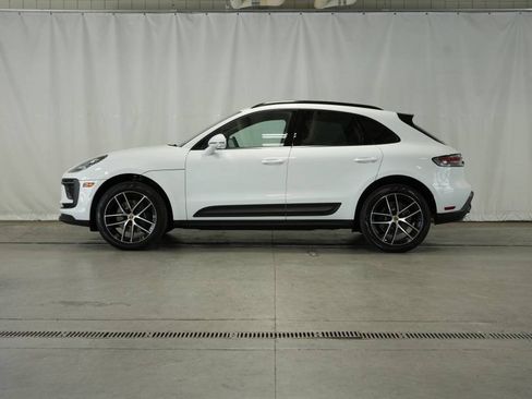 New 2025 Porsche Macan image 2