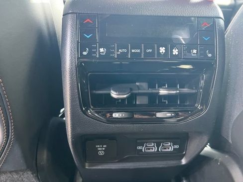 Used 2023 Jeep Grand Cherokee Summit AWD/4WD image 22