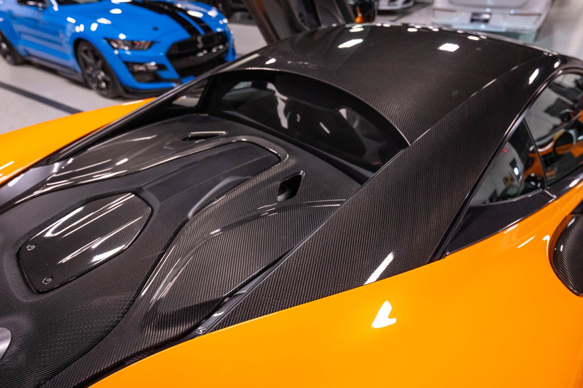 Used 2019 McLaren 600LT RWD image 5