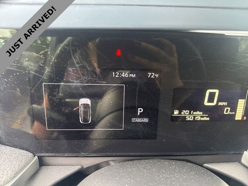 Certified 2025 Nissan Kicks SV image 9