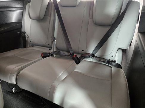 Used 2023 Honda Odyssey EX-L image 18