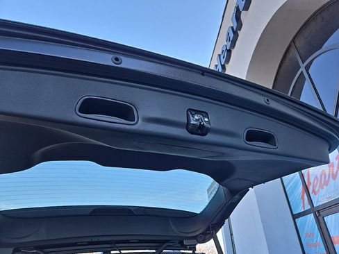 New 2026 Chrysler Pacifica Select w/ S Appearance Package image 98