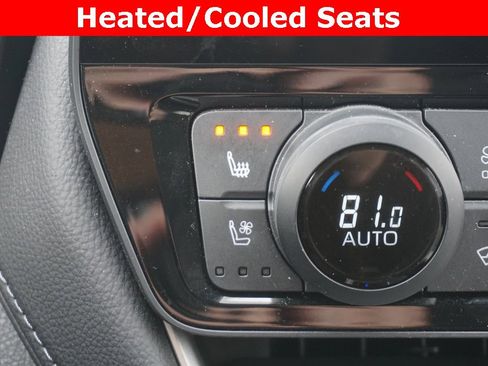 Used 2024 Toyota Grand Highlander Limited image 7