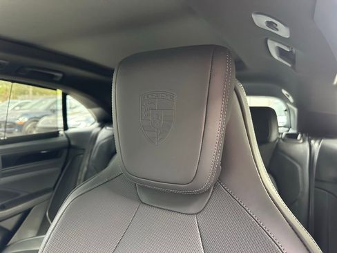 Used 2026 Porsche Macan Electric RWD image 24