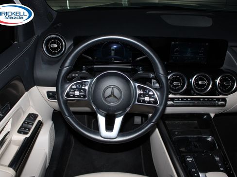 Used 2021 Mercedes-Benz GLA 250 image 16