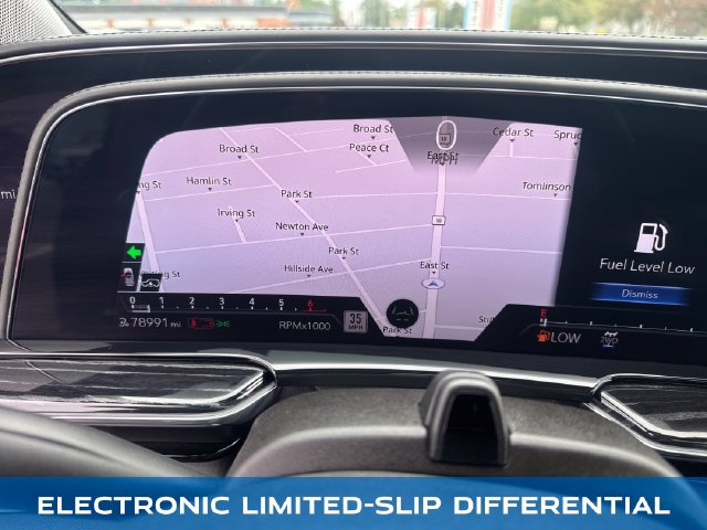 Used 2021 Cadillac Escalade Sport w/ Driver Assist Tech Package AWD/4WD image 17