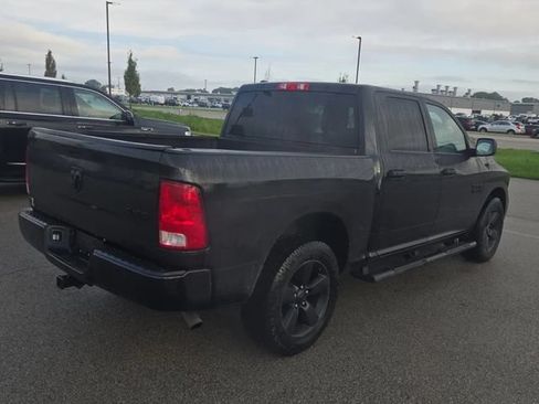 Used 2018 RAM 1500 Express w/ Black Ram 1500 Express Group AWD/4WD image 3
