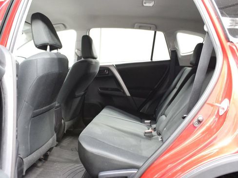 Used 2016 Toyota RAV4 LE AWD/4WD image 11