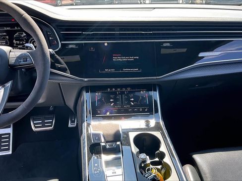 Used 2023 Audi RS Q8 AWD/4WD image 7