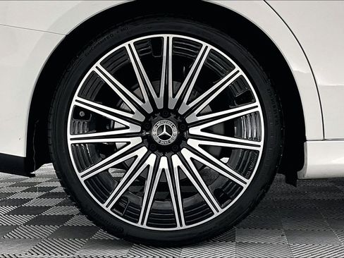 Used 2026 Mercedes-Benz E 350 Sedan image 8