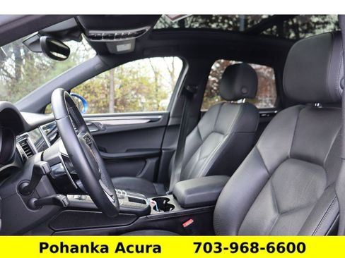 Used 2017 Porsche Macan S image 20