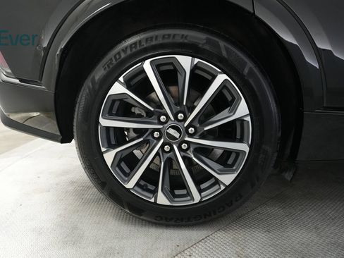 Used 2024 Cadillac Lyriq Sport AWD/4WD image 22