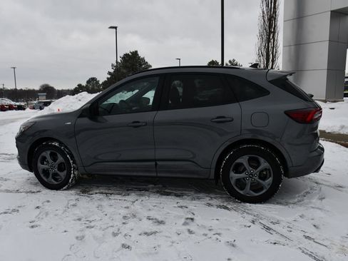 Used 2023 Ford Escape ST-Line image 3