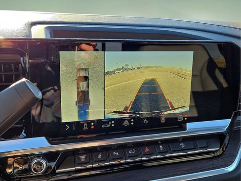 Used 2025 GMC Sierra 2500 SLT w/ SLT Premium Package image 30