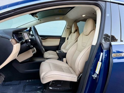 Used 2016 Tesla Model X 75D image 19