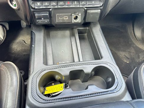 Used 2023 Chevrolet Silverado 3500 High Country AWD/4WD image 27