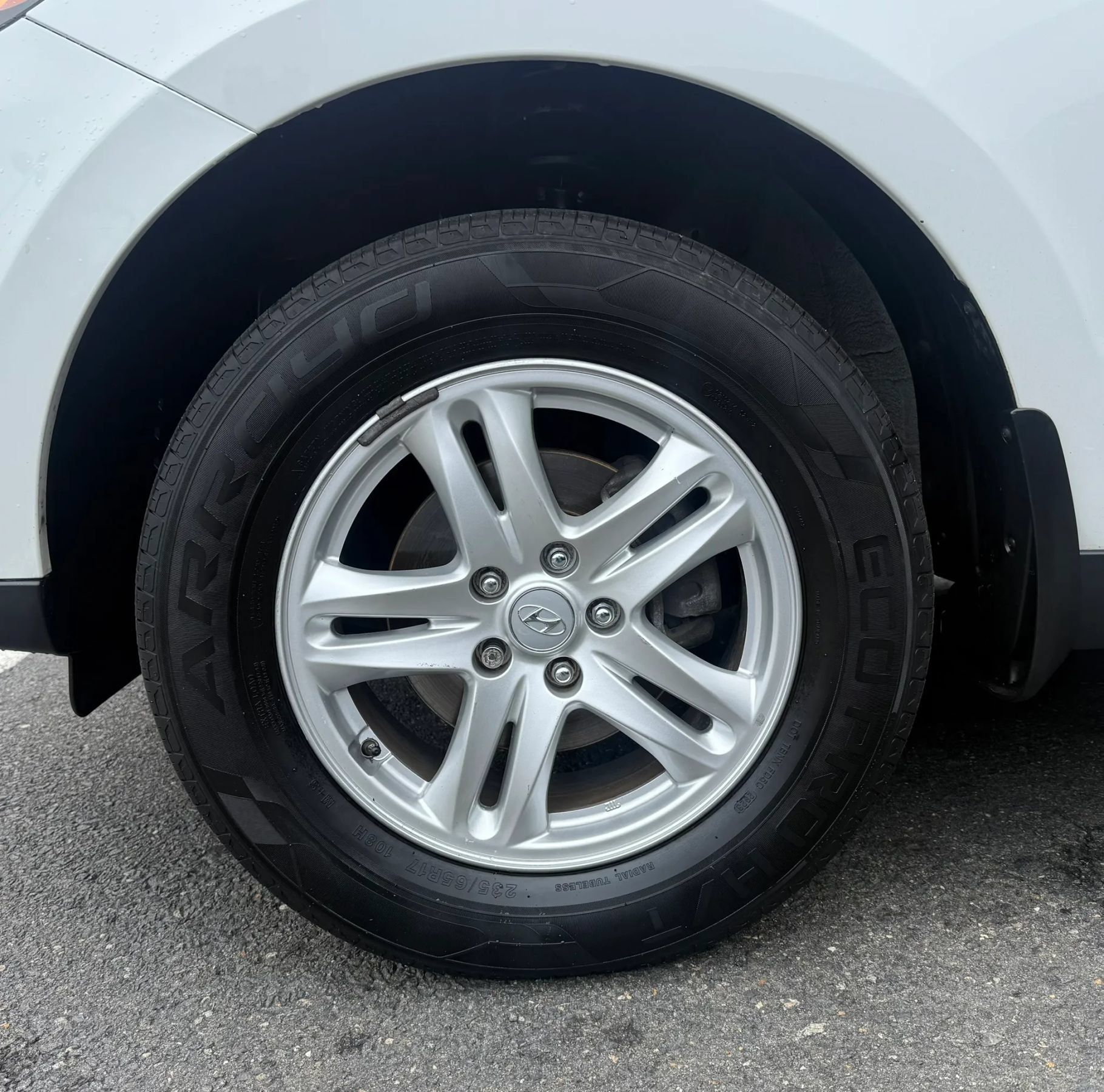 Used 2011 Hyundai Santa Fe GLS FWD image 41