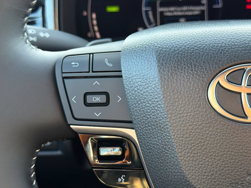 New 2026 Toyota Camry SE w/ Multimedia Upgrade Package FWD image 30