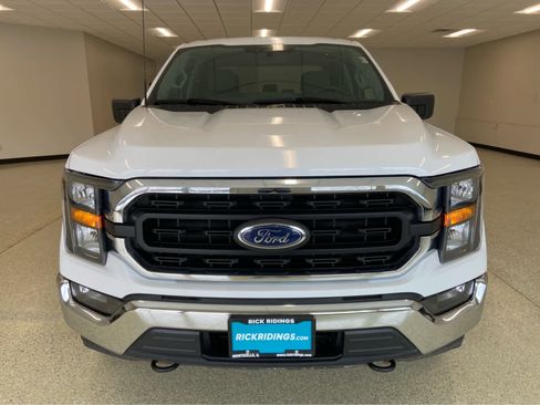 Used 2023 Ford F150 XLT image 3