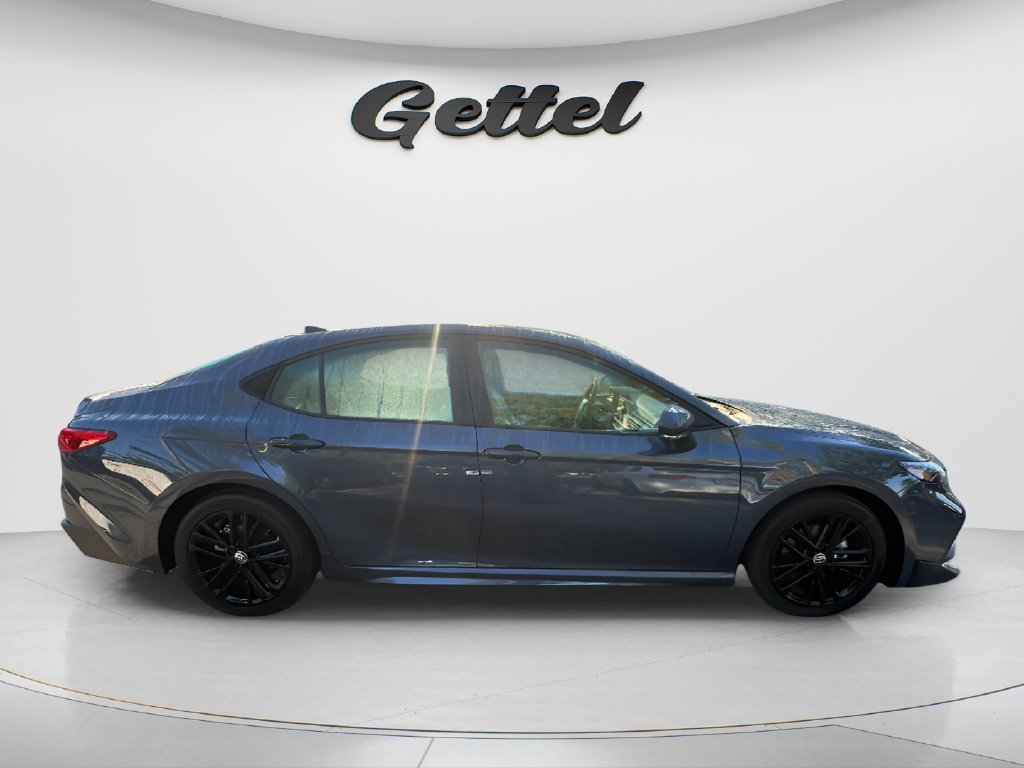 Used 2026 Toyota Camry SE FWD image 3