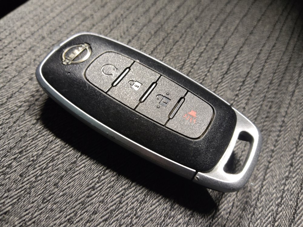 Used 2023 Nissan Rogue SV AWD/4WD image 32