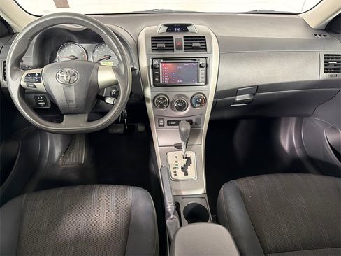 Used 2013 Toyota Corolla S image 22