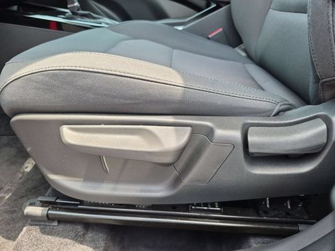 Used 2025 Kia Niro LX FWD image 14