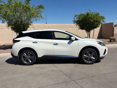 Used 2024 Nissan Murano Platinum w/ Cargo Package image 2