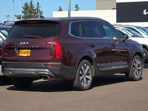 Used 2022 Kia Telluride EX w/ EX Premium Package AWD/4WD image 4