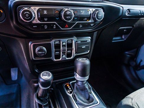 Used 2021 Jeep Wrangler Unlimited Sport AWD/4WD image 21