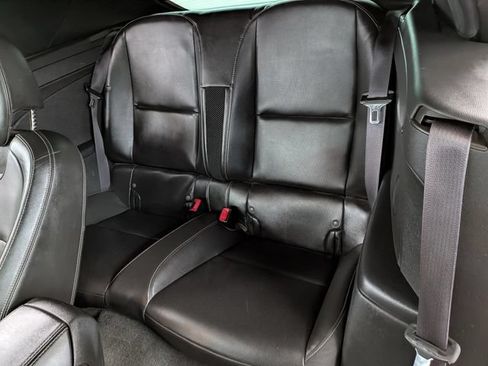 Used 2015 Chevrolet Camaro SS RWD image 16