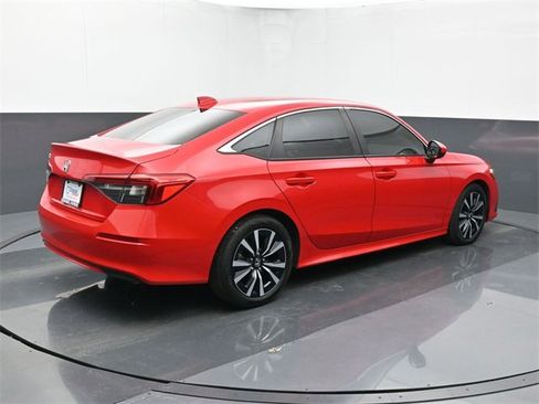 Used 2022 Honda Civic EX image 5