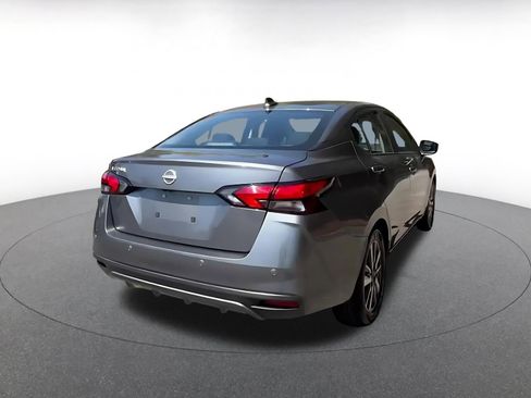 Used 2025 Nissan Versa SV image 14