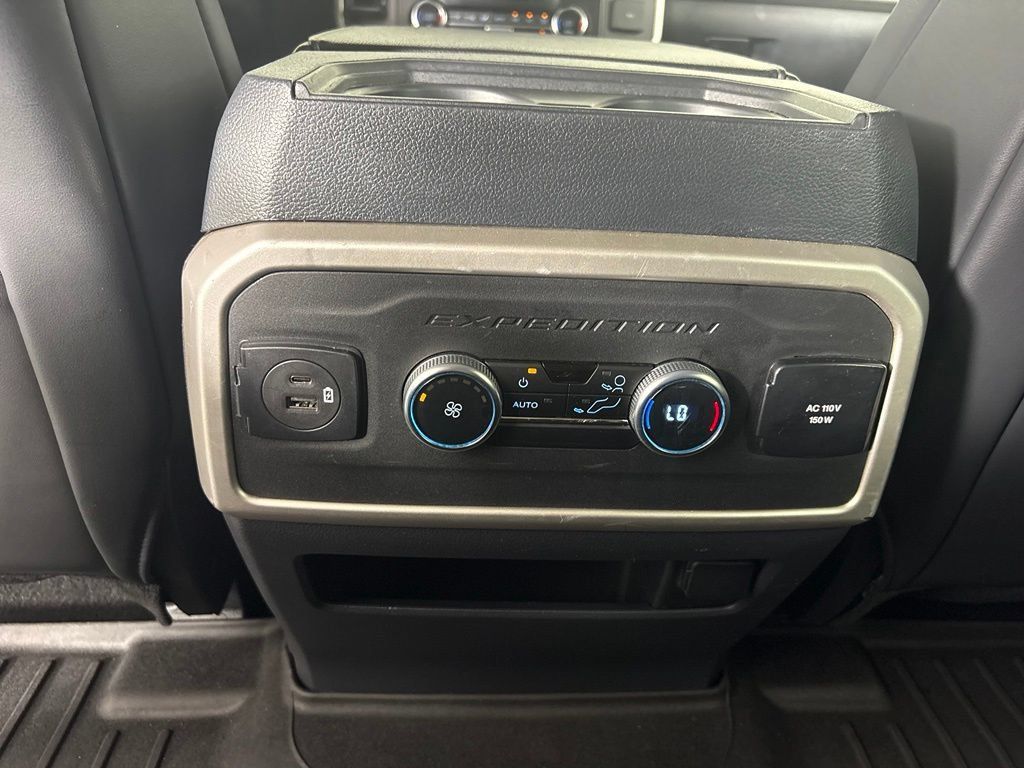 Used 2023 Ford Expedition XLT RWD image 45