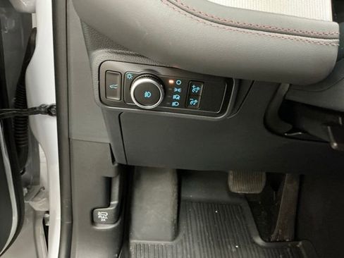 New 2026 Ford Explorer Active w/ Active Comfort Package AWD/4WD image 23