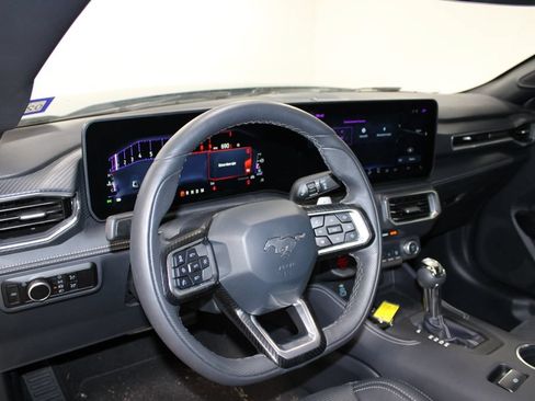 Used 2025 Ford Mustang GT Premium RWD image 16