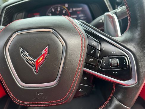 Used 2022 Chevrolet Corvette Stingray Premium Conv w/ Z51 Performance Package image 24