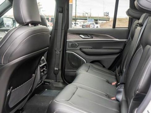 New 2026 Jeep Grand Cherokee Limited w/ Limited Altitude Package image 10