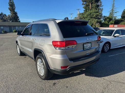Used 2017 Jeep Grand Cherokee Laredo w/ Quick Order Package 2BE RWD image 7
