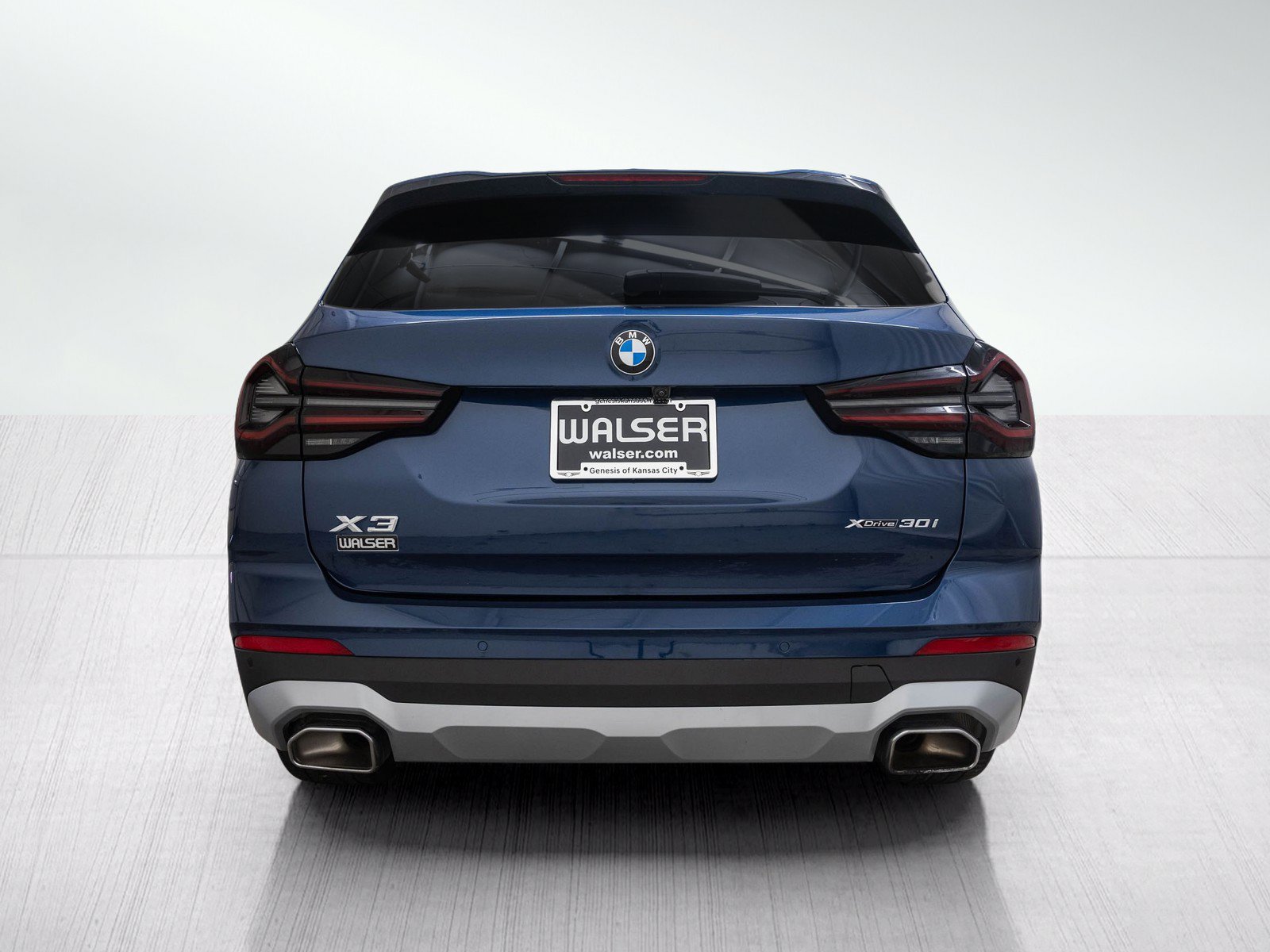 Used 2022 BMW X3 xDrive30i AWD/4WD image 4