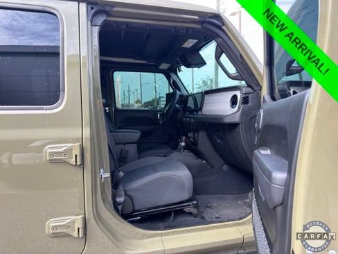 Used 2025 Jeep Wrangler Unlimited Sport AWD/4WD image 9